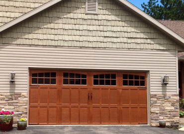 Carriage_house_garage_doors_small.jpg